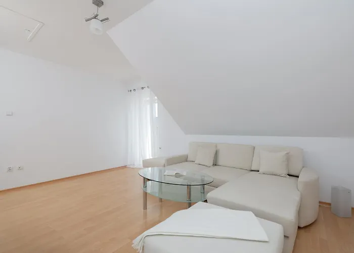 Holiday home Janiska - By Jantar *